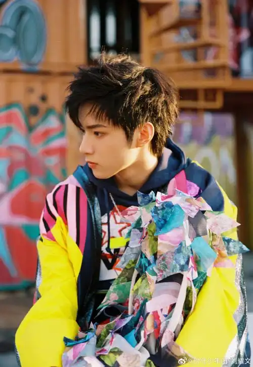 90blue-刘耀文@时代少年团-刘耀文#新声唱作人刘耀文#lyw#刘耀文