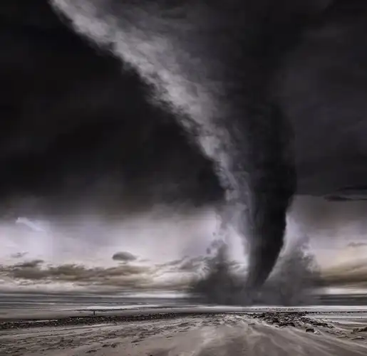 白癜风患者如何在龙卷风天气中自救?