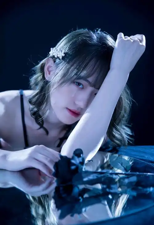 明星写真美图|万丽娜