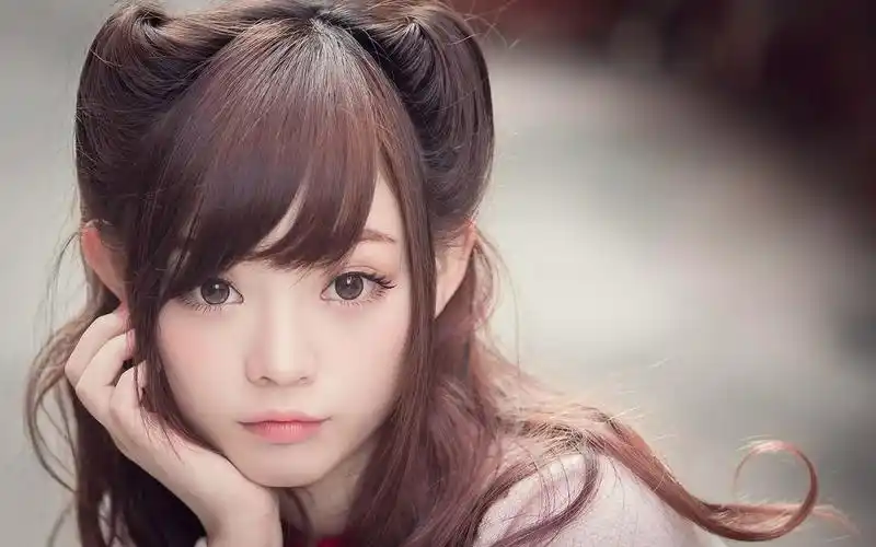 写真壁纸 > || 更新时间:2015-07-27 颜色分 炫彩 关键词:  清纯美女