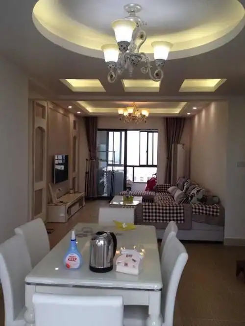 新房装修完工,家具布置完实在满意,正晾着通风中,忍不住晒晒!