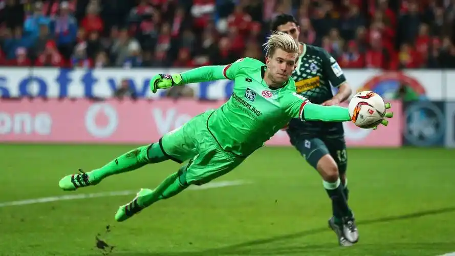 青少年守门员学习基本技术动作的几个阶段