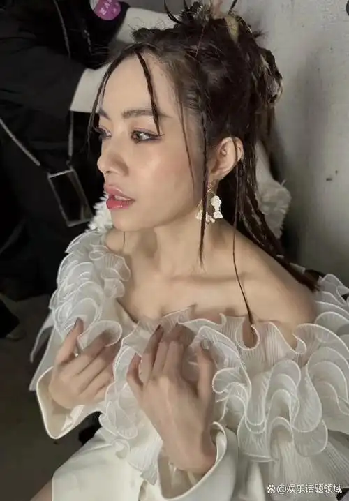 徐怀钰浪姐4三公造型大曝光