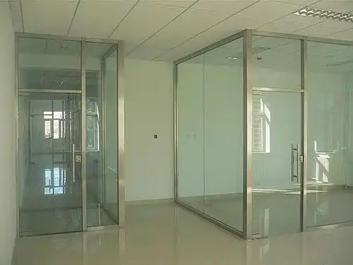 北辰区安装玻璃隔断成就办公时尚