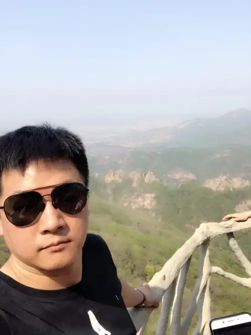 31-10.4.90后男生一枚