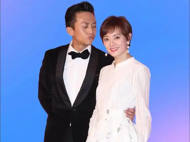 结婚13年后,孙俪一举动暴露和邓超真实关系,夫妻恩爱是假象?