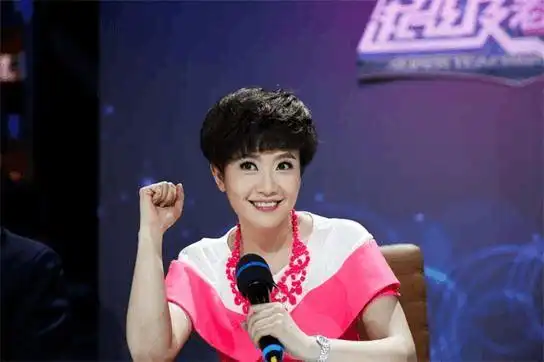 主持巨星,活动女王,尾牙天后,情感暖心女王的寇乃馨在爱情,婚姻方面有