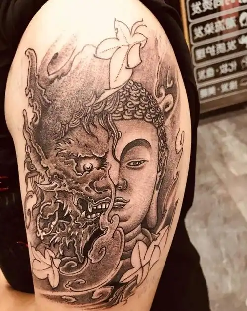 一念之间纹身图片_手臂点刺纹身图案