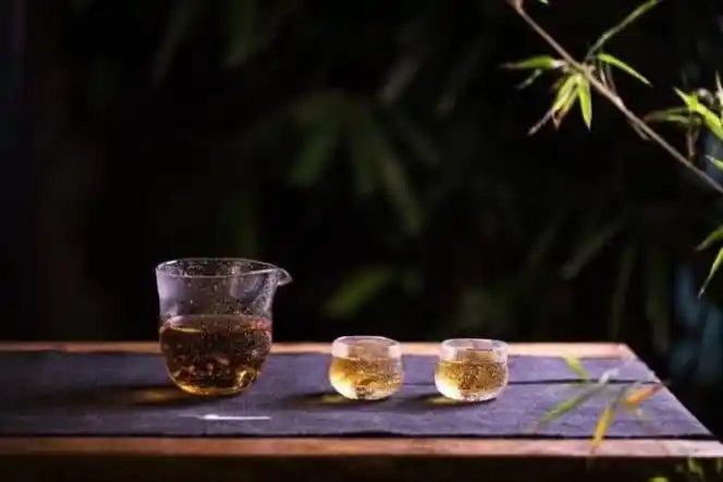 茶语静心优雅的句子一个人品茶的心情句子