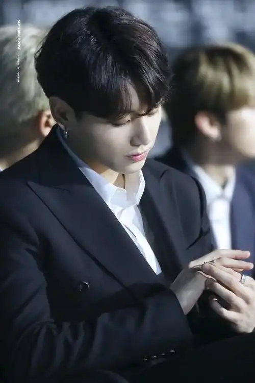 国反差魅力#92#田柾国男友照#去年tma留下的神图909095转戒指