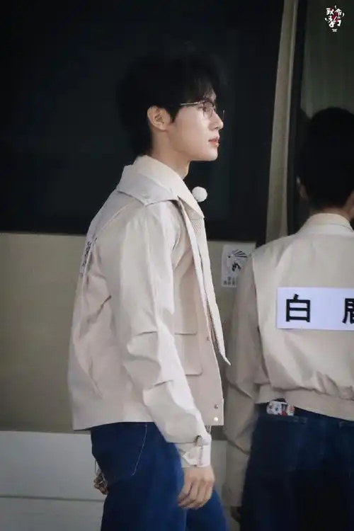 张真源戴眼镜好斯文败类##张真源半框眼镜男##张真源跑男下班和匪丝