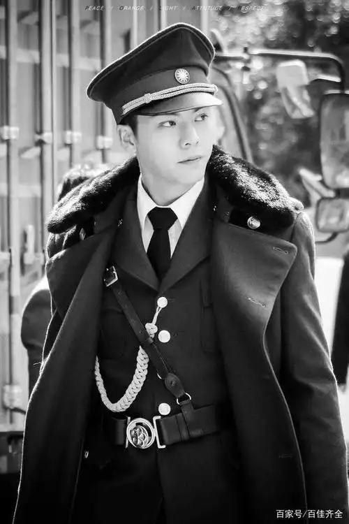 张大佛爷,军装美男