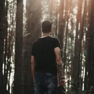 欧美帅哥头像背影图片高清好看帅气的欧美男生背影头像图片