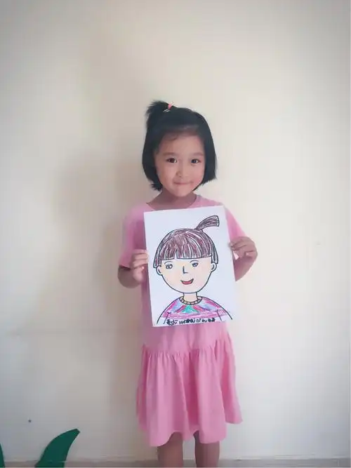 sun 2 我的自画像-致幼儿园的自己