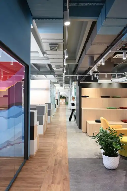时尚多彩莫斯科territory联合办公空间设计欣赏