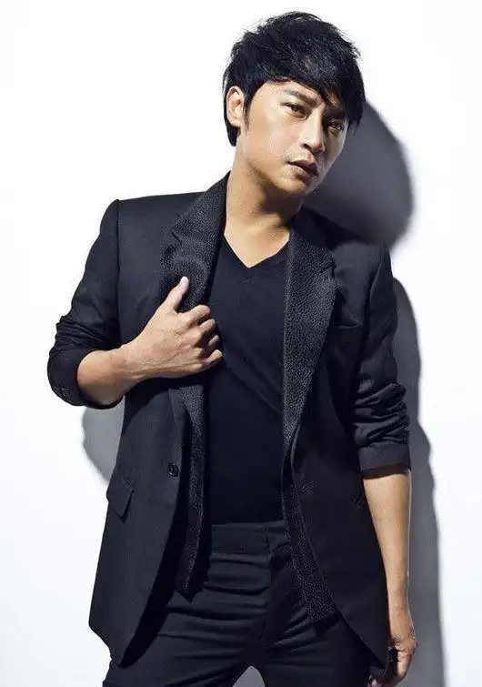 小虎队成员陈志朋个人资料 陈志朋近况_5d明星