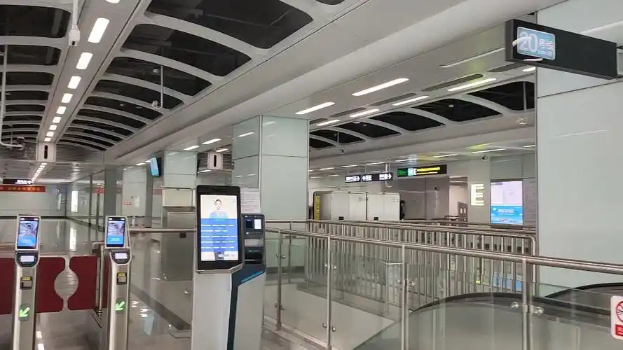 沙井马鞍山地铁站