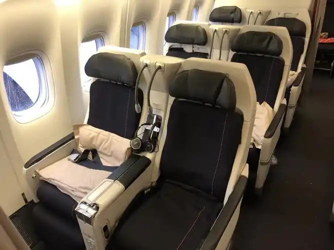 法国航空尊尚经济舱dus-cdg-pek游记(下)