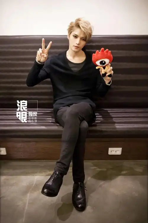 金在中新浪采访图