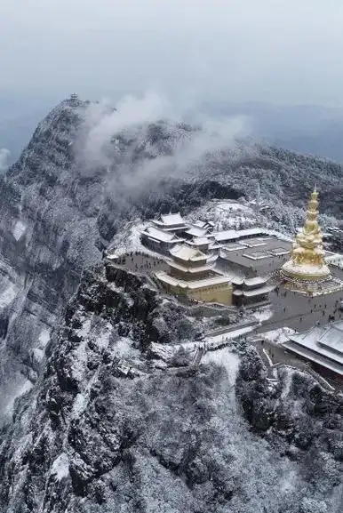 中国佛教四大名山是哪四座,除了四川峨眉山你还知道哪几座