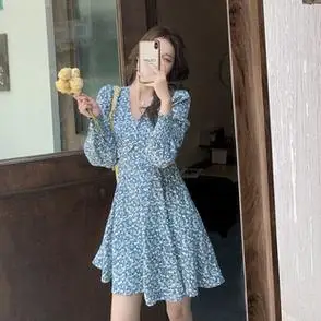 新款女装连衣裙女胖mm显瘦百搭气质法式v领碎花裙子长袖2021秋装