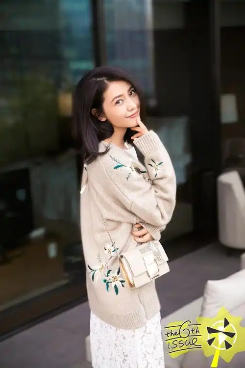 高圆圆甜美心动时刻,短发美貌,浅笑迷人