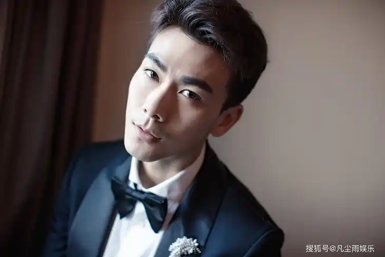 戴向宇:《赘婿》最蠢反派,16岁经济独立,28岁娶"古装女神"!