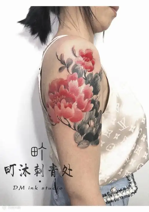 牡丹手臂纹身图案大全 - 纹身大咖