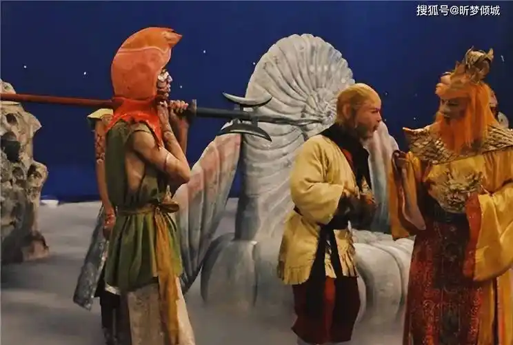 孙悟空不识货,龙宫借宝只选了金箍棒,却错过了一件更厉害的兵器_猴子