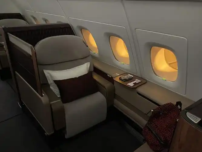 卡塔尔航空广州法兰克福a380头等舱