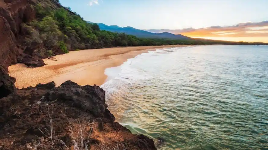 走进夏威夷的优美迷人风景