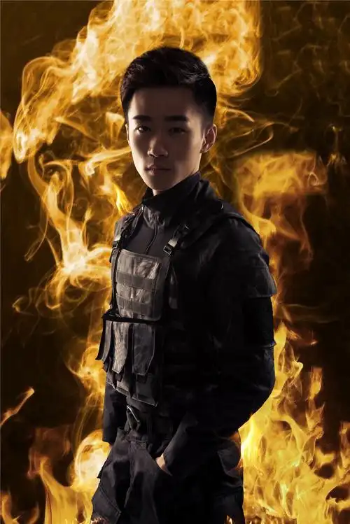 如果不求人打端游职业,4am是他的最佳选择,但周莉莉更需要他