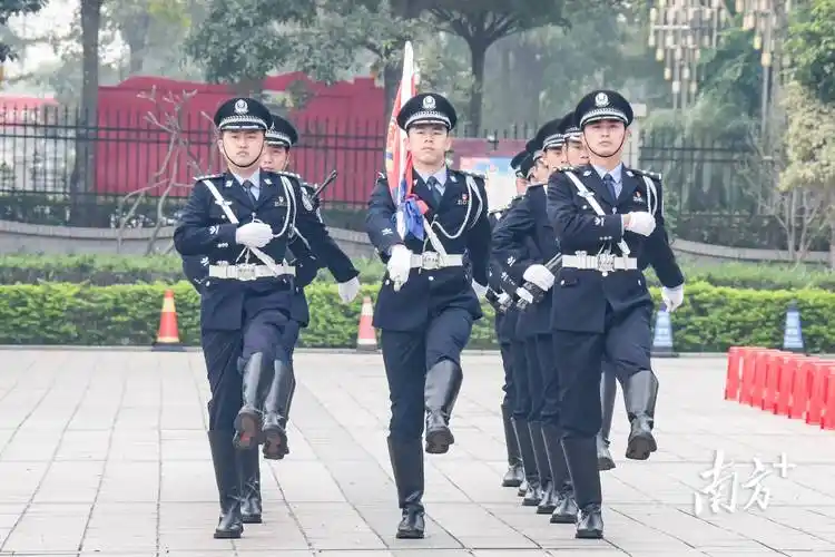 第二个中国人民警察节致敬廉江人身边这群城市英雄