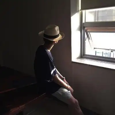 qq头像失落男生失落心情不好的男生