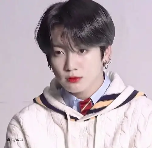 田柾国_ /人间的旅程来一遭是很糟心的,但是比月亮上好,因为有你在