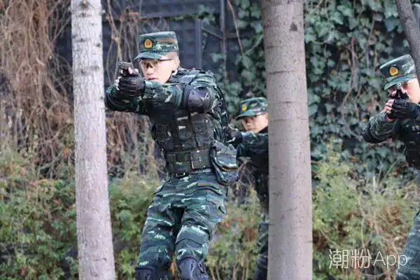 何捷教官父母是做什么的 原来张馨予嫁给了军三代成为军嫂