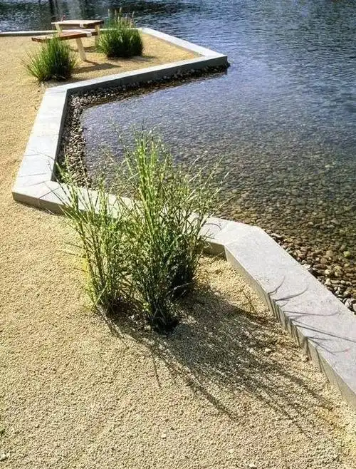 你做的驳岸够水吗