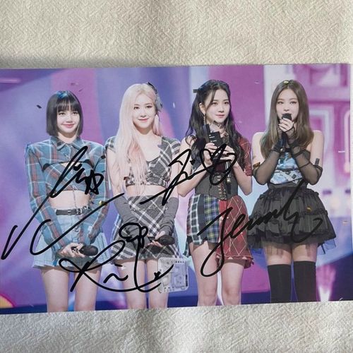 blackpink亲笔签名照lisa朴彩英rose金智妮jennie金智秀jisoo亲签