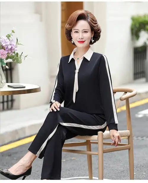 中老年女装秋装运动套装洋气中年妈妈40岁50新款春秋休闲两件套米色