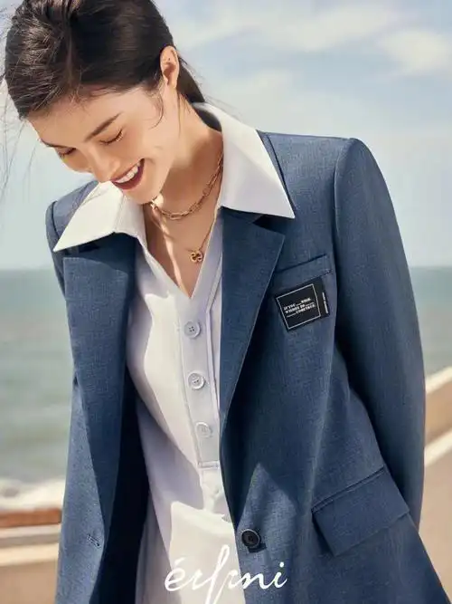 伊芙丽何穗代言人秋季大片