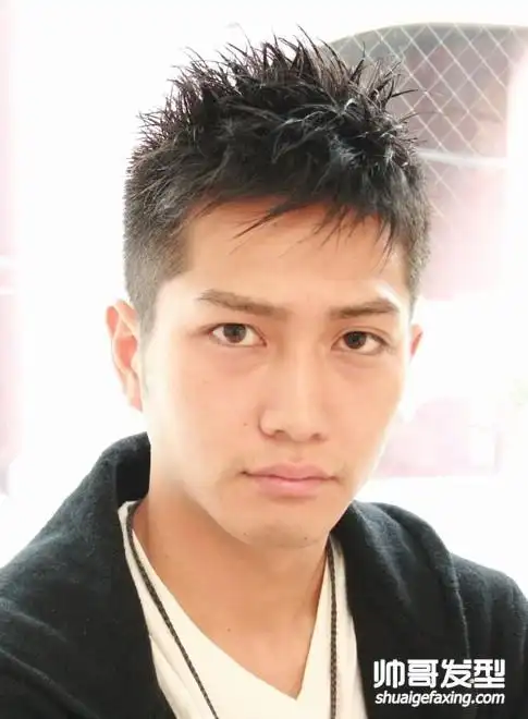 清爽利落的男士短发 打造帅气好看的男士发型-男生短发-帅哥发型网