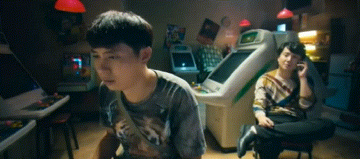 《夏洛特烦恼》里的傻春翻身做男主,还和秋雅在一起了啊!