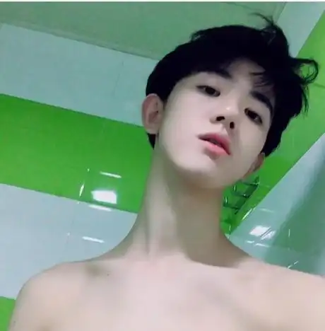 12岁帅哥头像图片