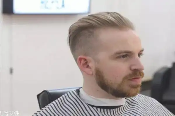 严重m字额留什么发型男士严重m字额发型大全