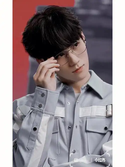 tnt时代少年团  #时代少年团张真源  #张真源 #壁纸  #眼镜  #海俪恩
