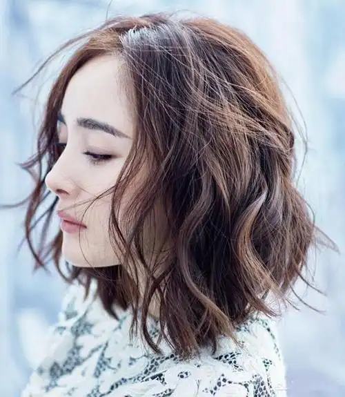 方脸适合什么样的发型