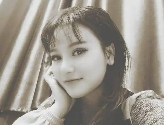 原创《刘老根3》龙泉沟三美:王秘超a,小琴,可心与剧中反差好大_莱根