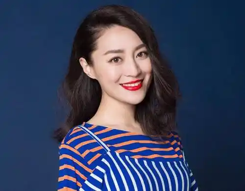 原创许瑶璇自曝经历过不公正的对待剧组不把她当回事杨紫也经历过