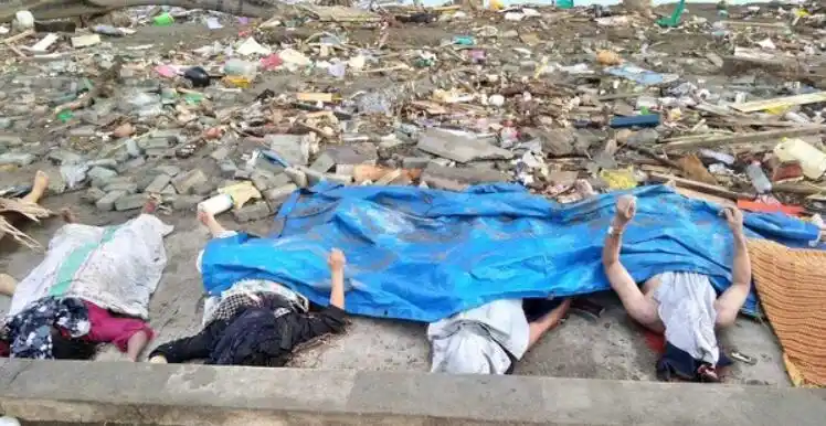 印尼海啸前海边的水突然空了!监狱围墙倒塌,200多名囚犯越狱