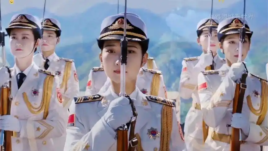 中国9899阅兵仪式女兵方队,经典精彩片段回顾.